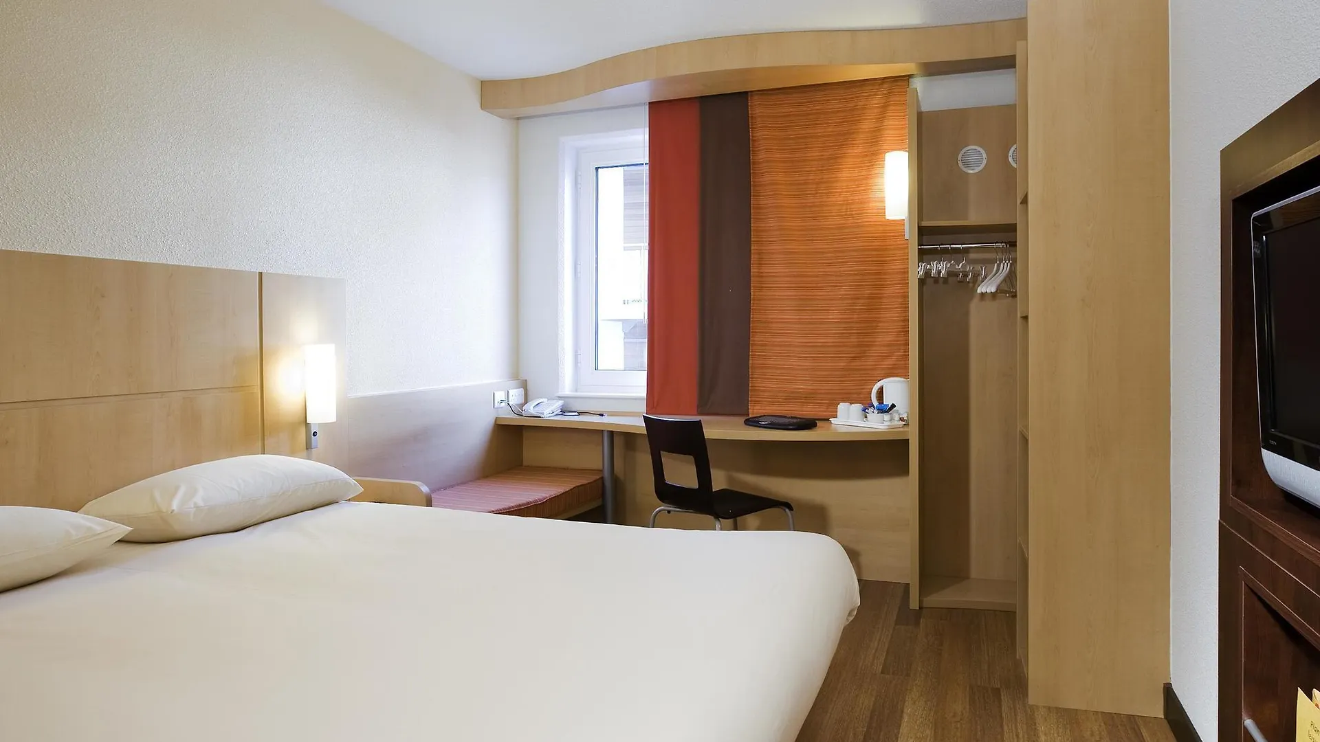 Ibis London Barking Hotel Barking