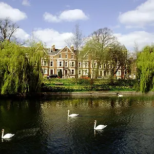 Hotel Arundel House, CBG