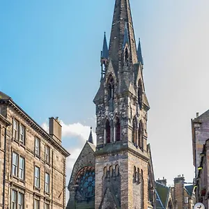 menzies-apartments.edinburghhotelsuk.org/